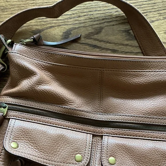 Fossil Brown Leather Crossbody Bag with Gold-Tone Hardware - Picture 10 of 10